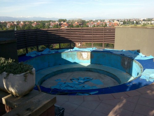 Piscina in costruzione